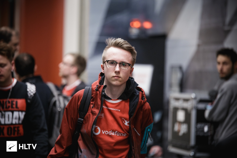 什么是“盘口共识”？当所有人都同意时最危险。（盘口共识为何可怕：人人同意的时刻最危险）