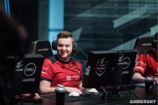 快讯《绝地求生》免费后在线人数跌破史低 或因外挂泛滥问题未根治