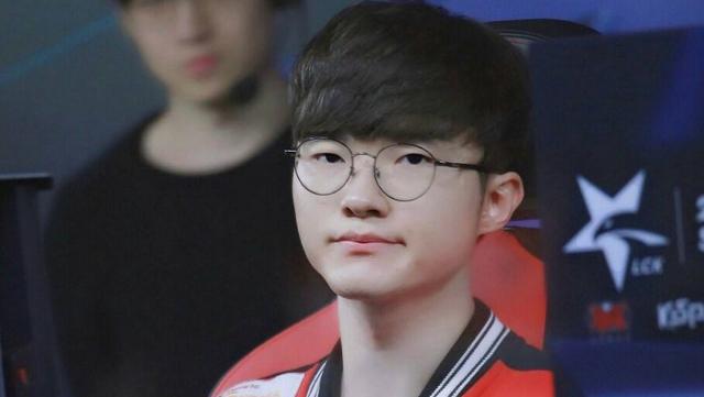 官方分享《 Arcane 2》上海首映活动照：演员万茜 +一众声优登台