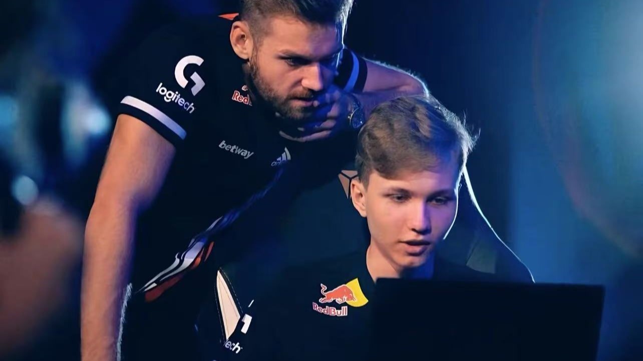 HLTV奖项：年度最佳得分选手 - b1t
